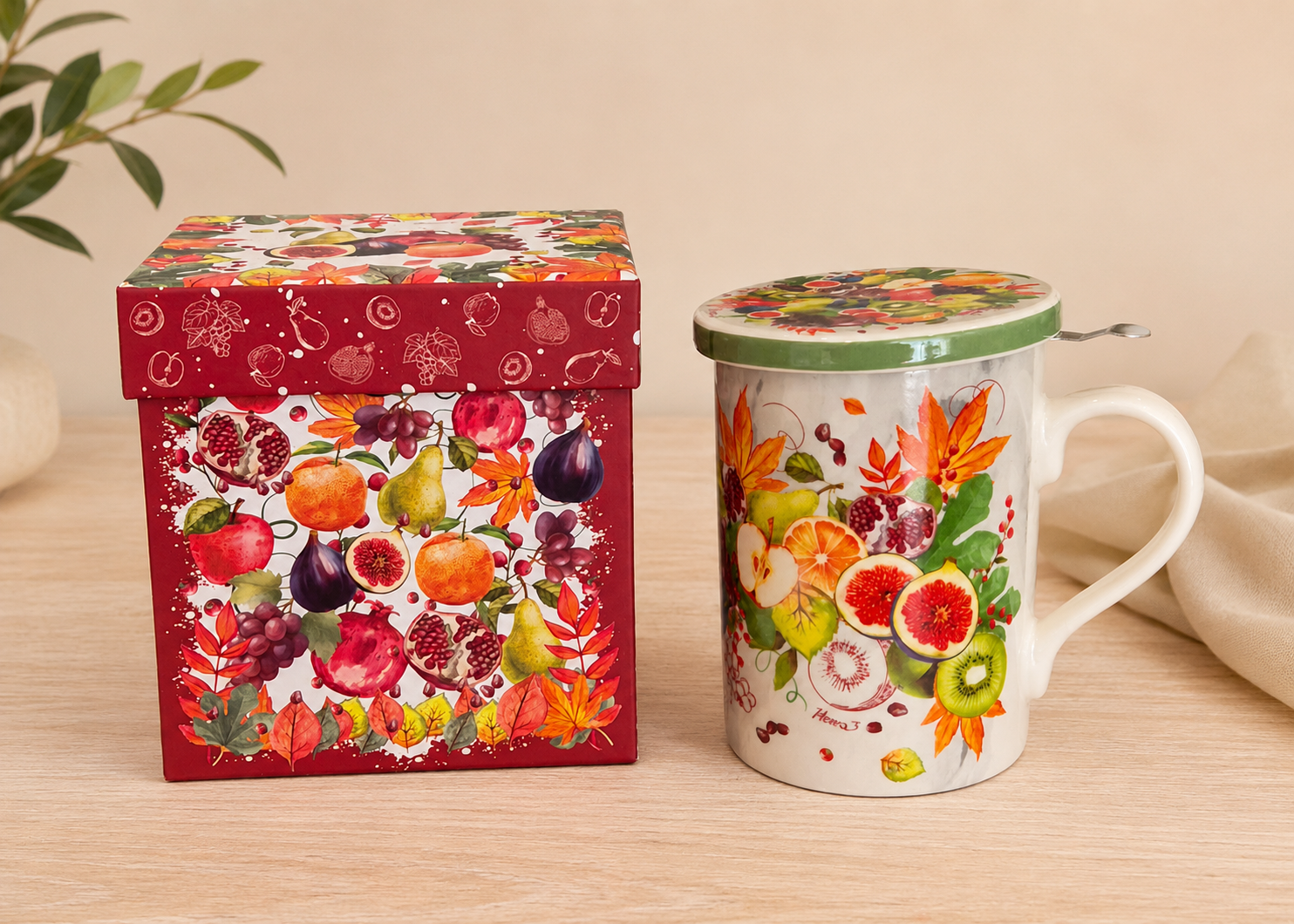 4ca20f_ad152fe7bbbb4155a94462299cfc4833mv2.png Tasse à thé en porcelaine avec filtre et couvercle – Blanc Fruité – Image 2